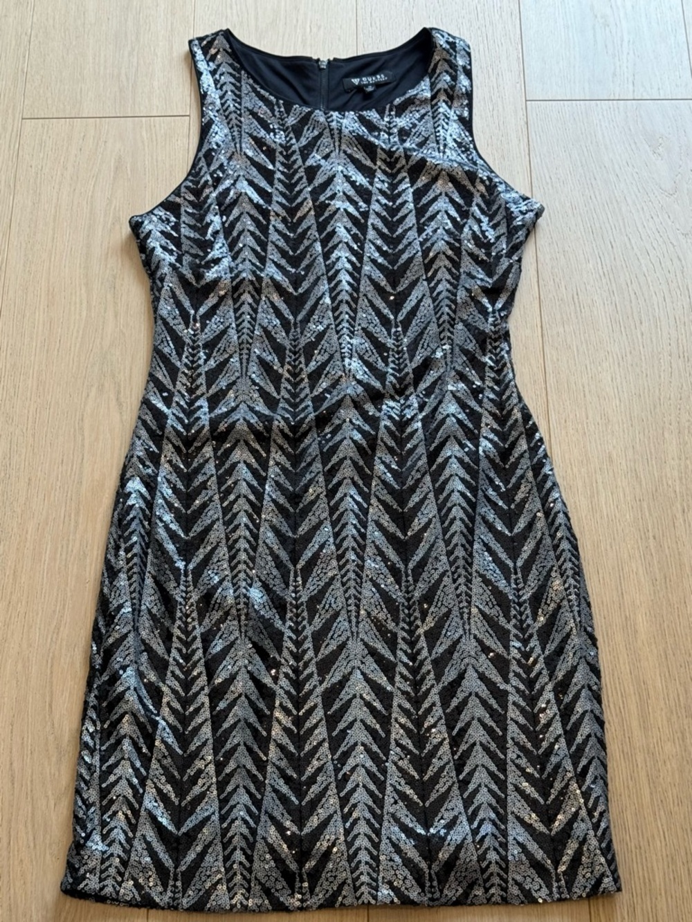 NWOT GUESS Sequin Chevron Dress Black Silver Sleeveless Fit & Flare Size 14